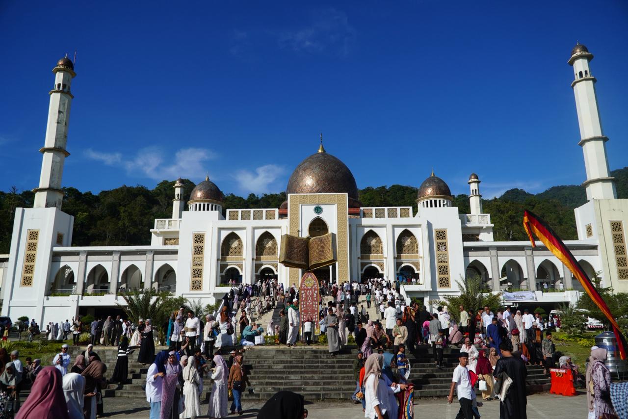 Pemko Gelar Salat Iduladha di Islamic Centre, Jemaah Haji Didoakan Mabrur