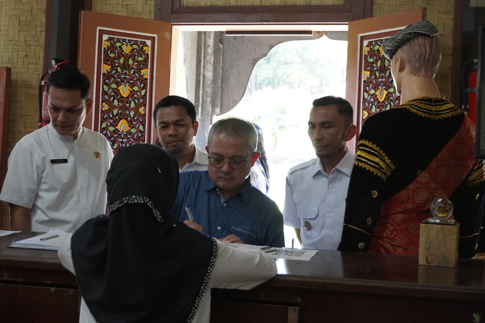 Kunjungi Museum Bustanul Arifin PDIKM, Kepala Perpusnas Dorong Penguatan Literasi di Padang Panjang