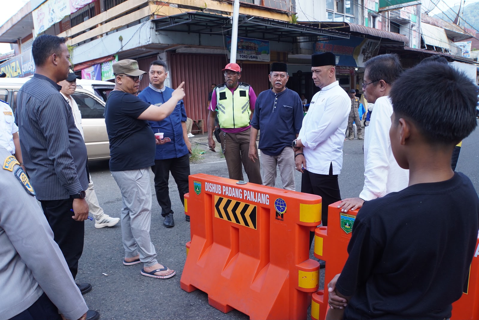 Minimalisir Kemacetan, Wako Hendri Arnis Atur Rekayasa Lalu Lintas di Simpang Empat Pasar Pusat