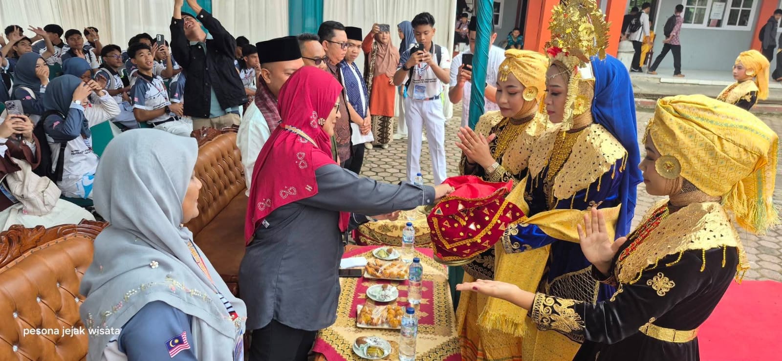Eratkan Silaturahmi Serumpun, SM Teknik Kuala Terengganu Malaysia Kunjungi SMKN 2 Padang Panjang