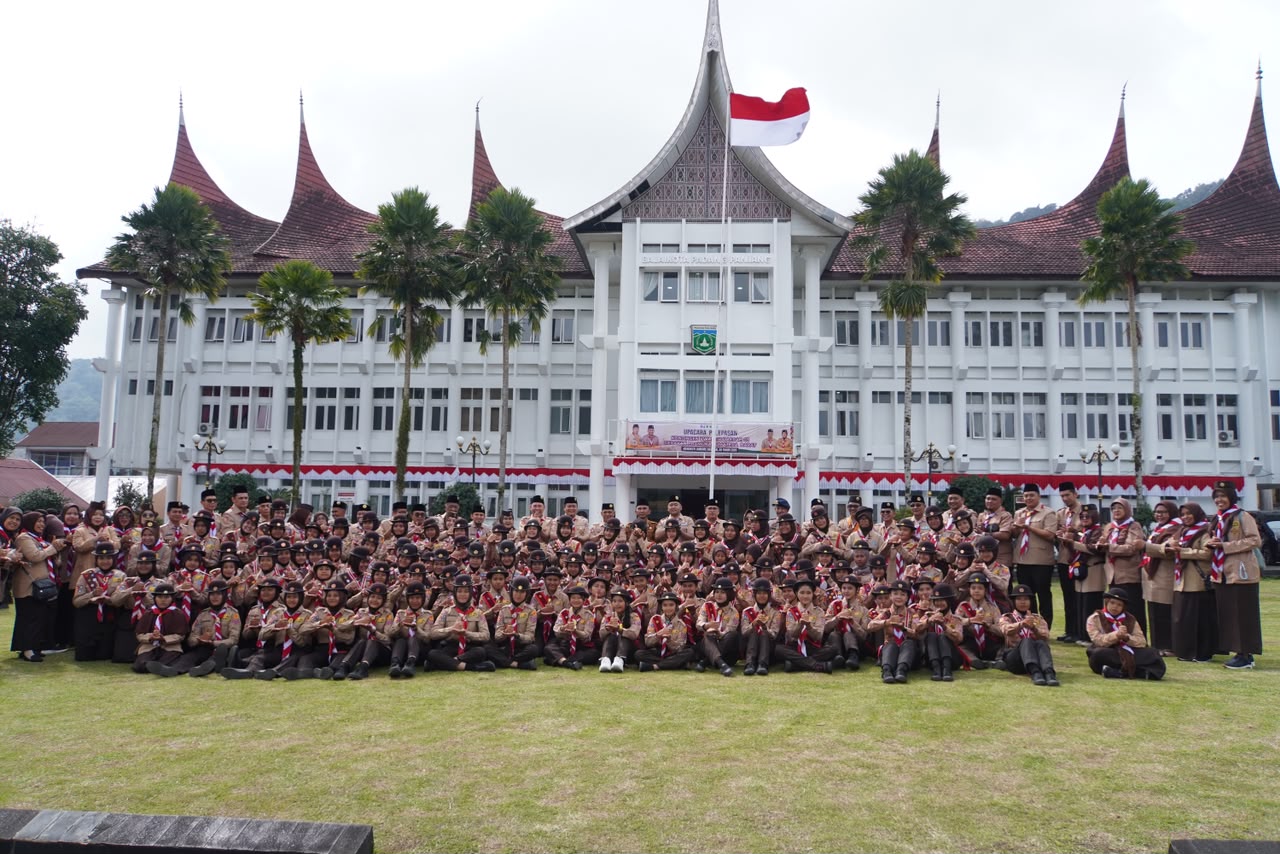 Dilepas dari Padang Panjang, 762 Anggota Kontingen Pramuka Sumbar Bawa Semangat dan Budaya Minangkabau ke Jamnas XII