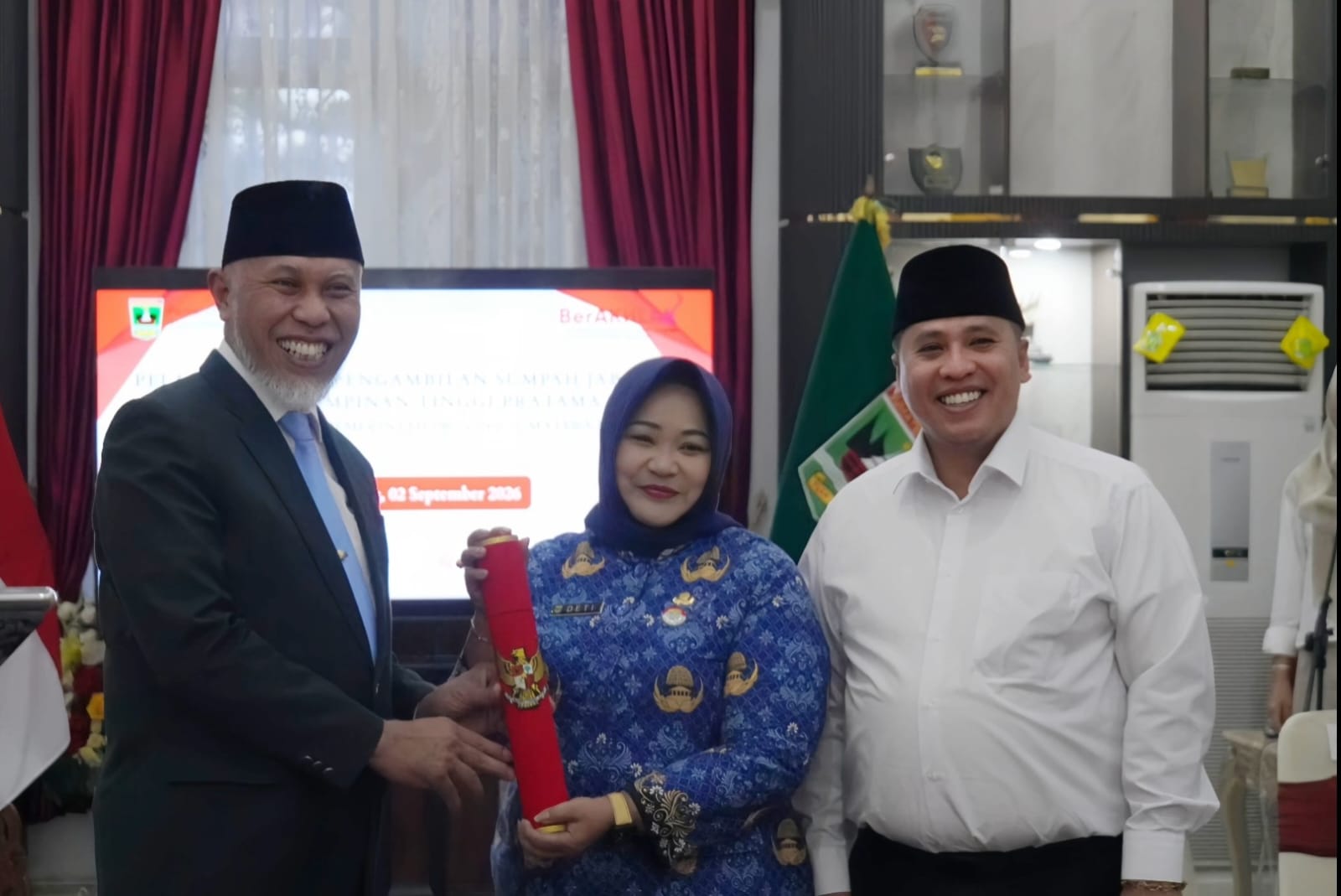 Dilantik Jadi Kepala DLH Sumbar, Kuartini Deti Putri Tetap Jalankan Amanah sebagai Pj Sekdako Padang Panjang