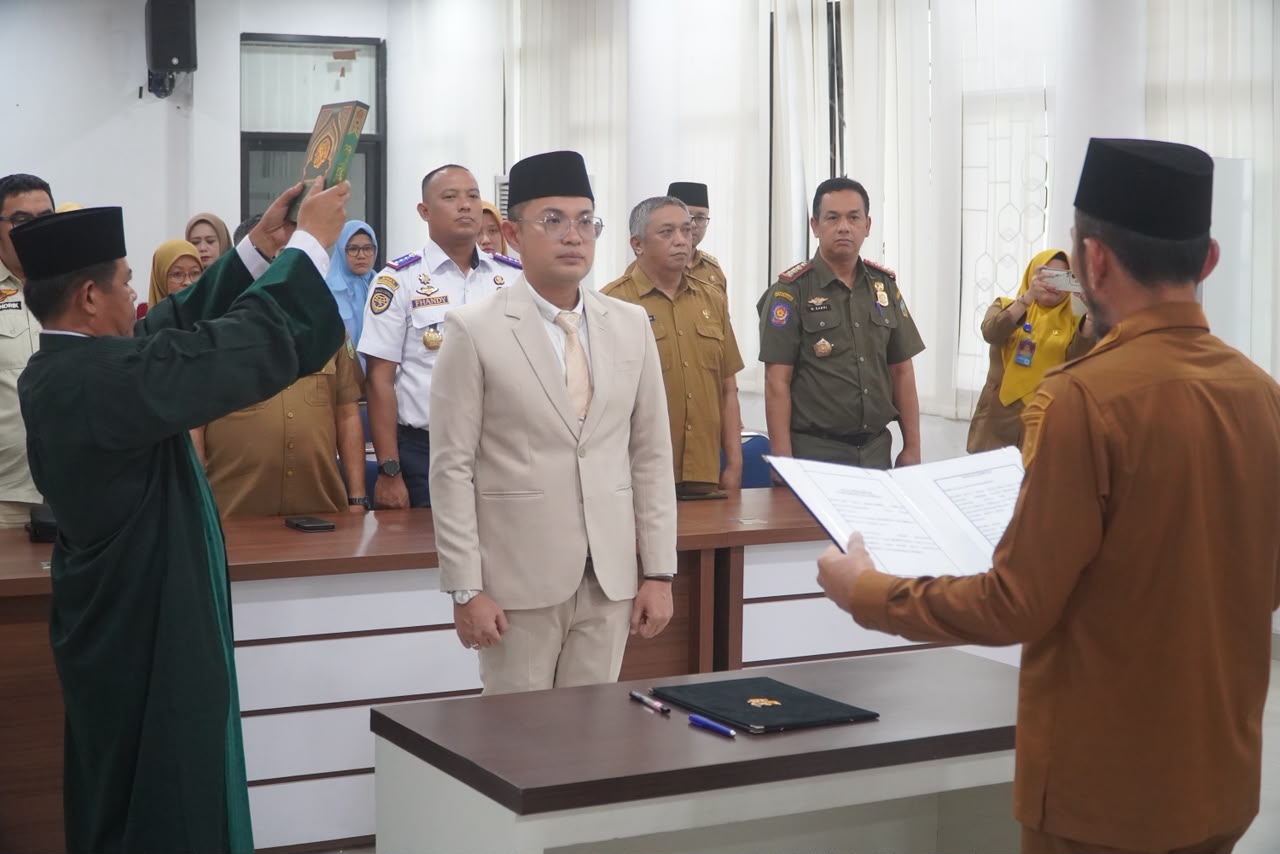 Azani Maizuar Dilantik sebagai Kepala Disperdakop UKM